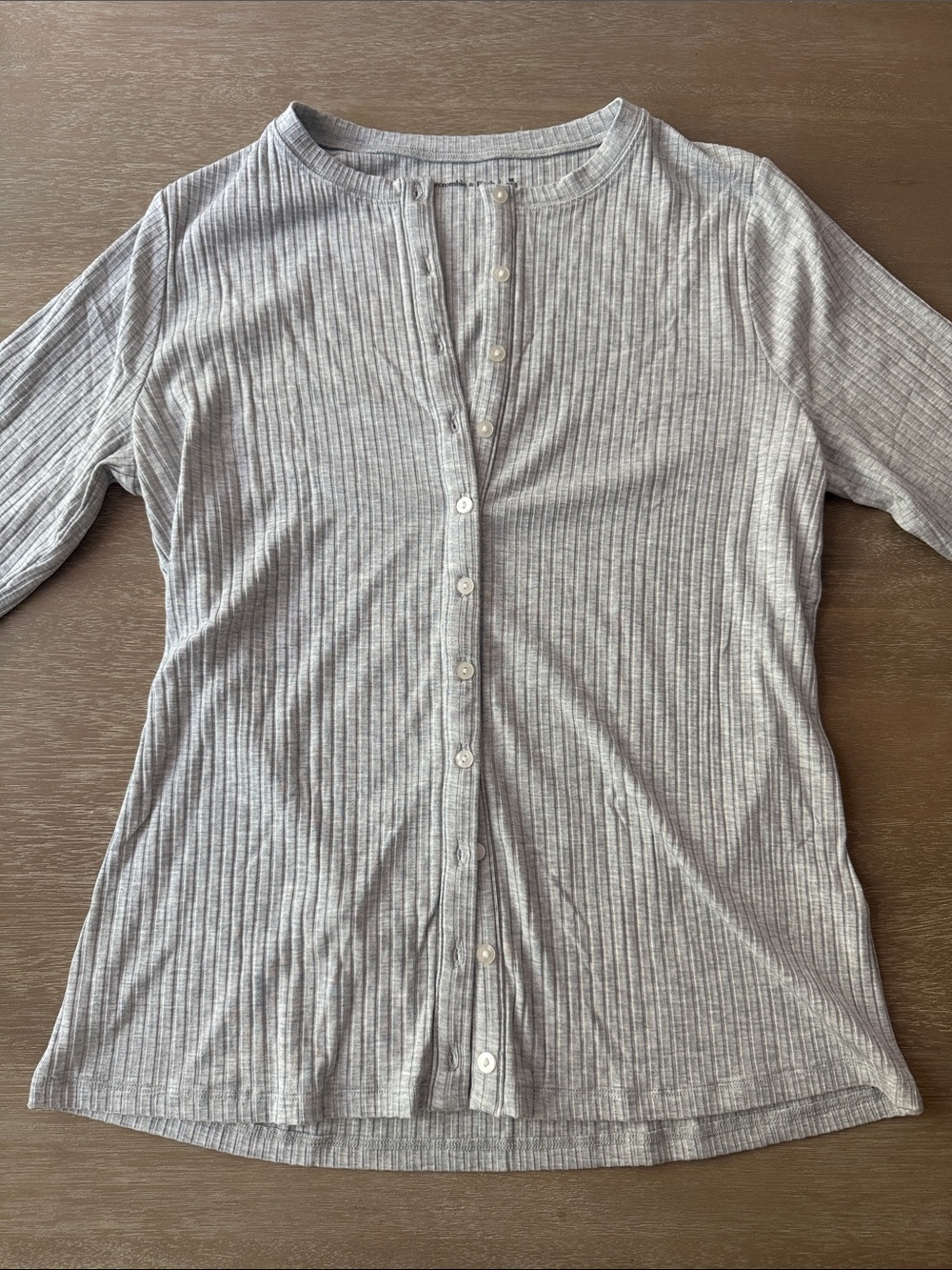 A&F Ribbed Button Front Top | M - Picture 4 of 8